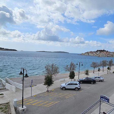 Apartman Pida Примоштен Екстер'єр фото