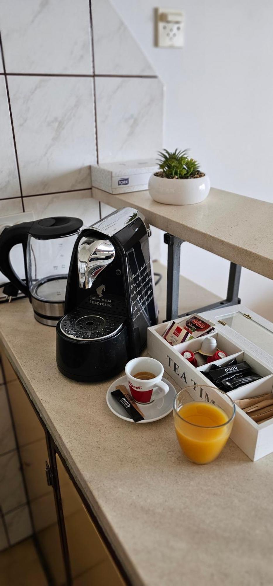 Apartman Pida Примоштен Екстер'єр фото