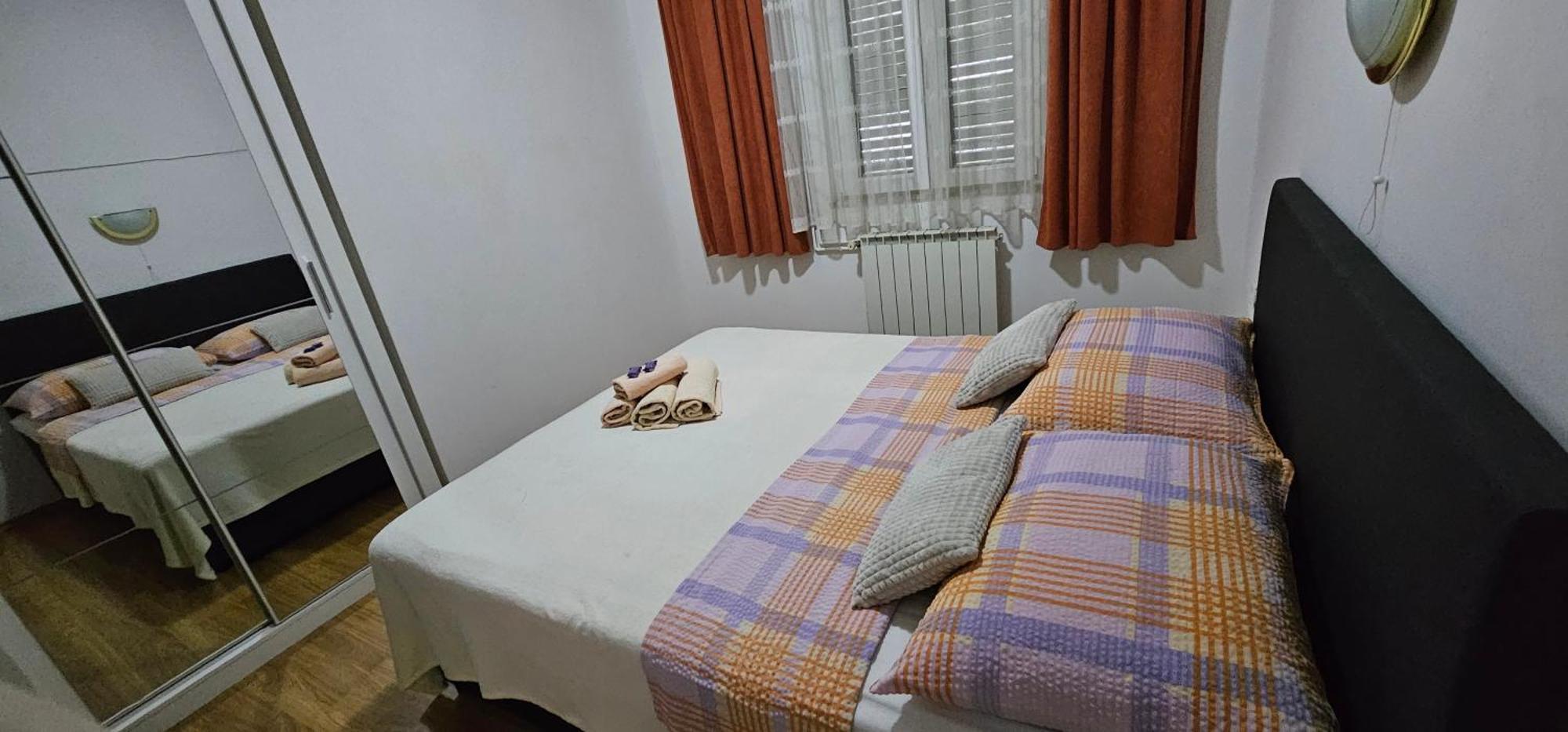 Apartman Pida Примоштен Екстер'єр фото