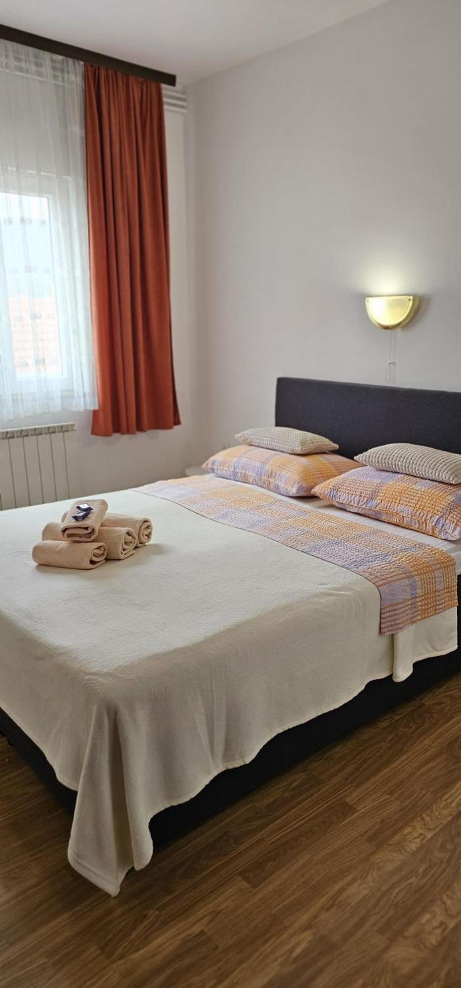 Apartman Pida Примоштен Екстер'єр фото