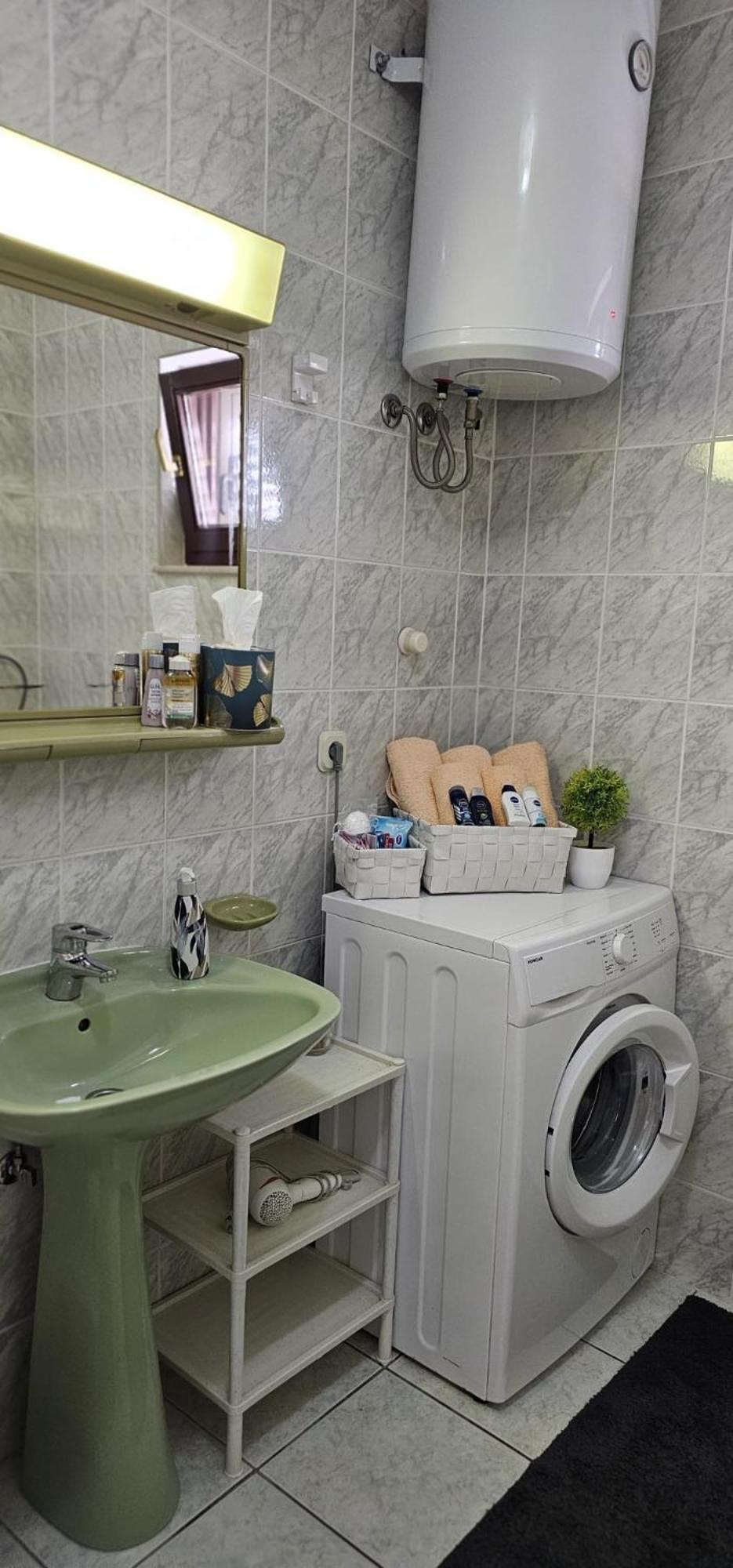 Apartman Pida Примоштен Екстер'єр фото